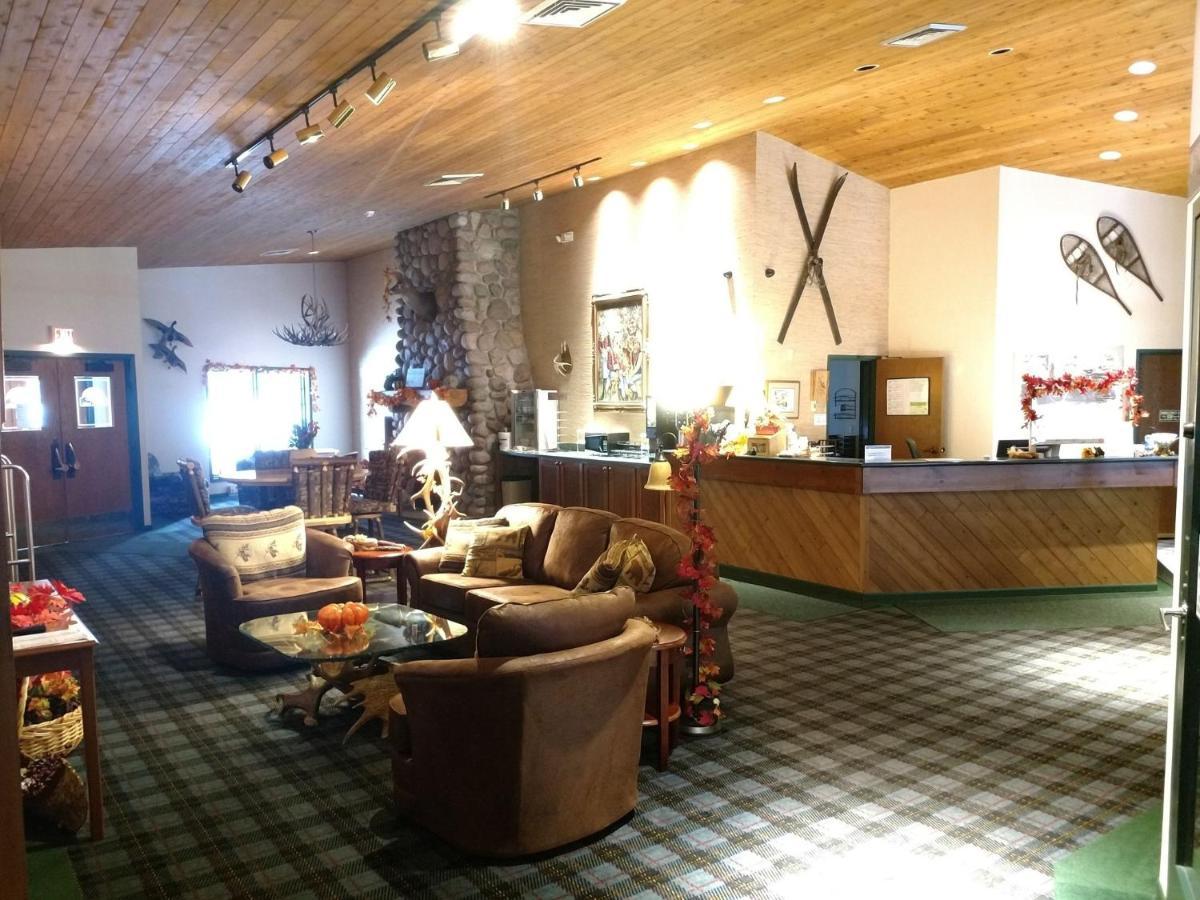 Whitetail Lodge Saint Germain Екстериор снимка